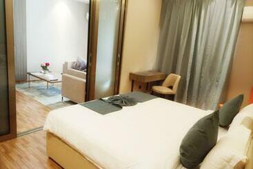 هتل Hôtel Printemps Mont Korhogo