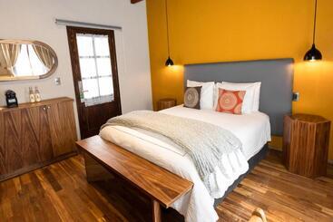 تختخواب و صبحانه Bito S Hotel Boutique