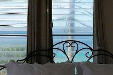 تختخواب و صبحانه Hillcrest Guest House