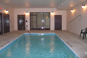 هتل Golfview Vacation Rentals at Golfview Resort