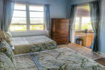 هتل Hilltop Legacy Vacation Home
