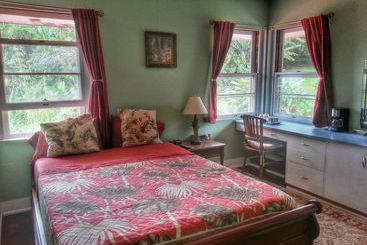 هتل Hilltop Legacy Vacation Home