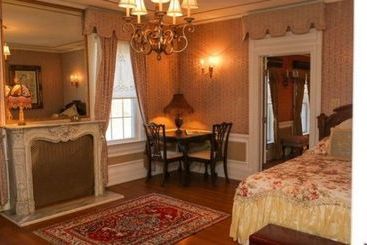 Melange Bed And Breakfast