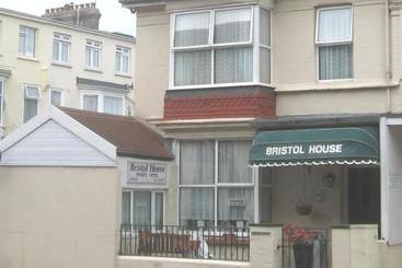 پانسیون Bristol House