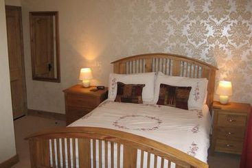 פנסיון Brookhouse Guest House