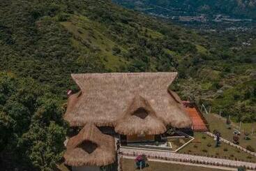 בית מלון כפרי Nalua Glamping Y
