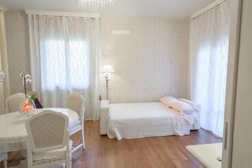 פנסיון Forlihouse