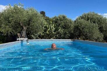تختخواب و صبحانه Villa Enea Monopoli