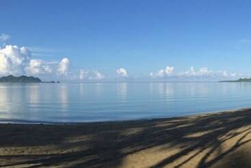 Nabulao Beach And Dive Resort