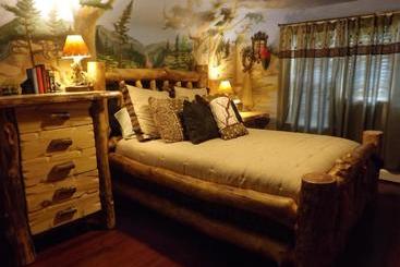 Amid Summer's Inn Bed And Breakfast