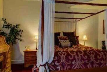 Bed and Breakfast The Currier Inn
