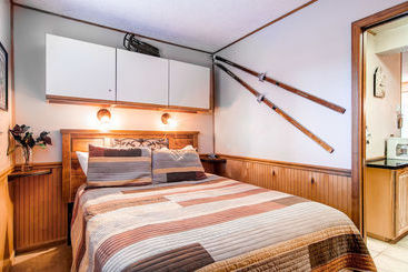 هتل Park Meadows Lodge