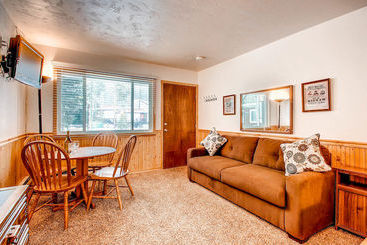 هتل Park Meadows Lodge