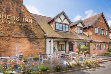 هتل The Chequers Inn