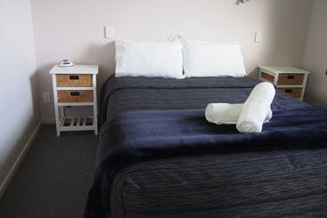 Linkwater Motel And Backpackers