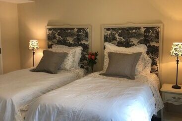 The Carriage House B&b