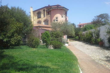 Locanda Tipica Sa Corte