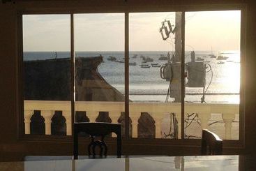 HC Suites Hotel