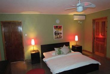 تختخواب و صبحانه Lime Hill Lodge