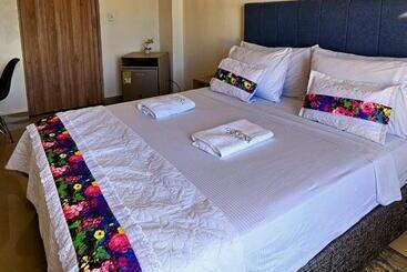 هتل Carolina Del Mar