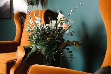 هتل L Lassalyckan