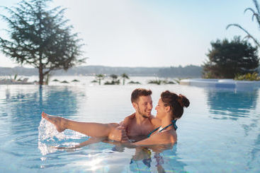 هتل Valamar Isabella Miramare