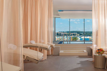 هتل Valamar Isabella Miramare