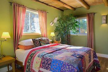 تختخواب و صبحانه Casa Gallina   An Artisan Inn