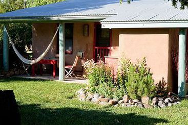 تختخواب و صبحانه Casa Gallina   An Artisan Inn
