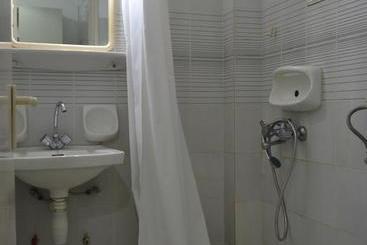 هتل Koskinas Apartments