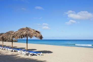 استراحتگاه Playa Vista Azul