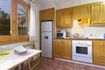 Villa Oliveres I-II