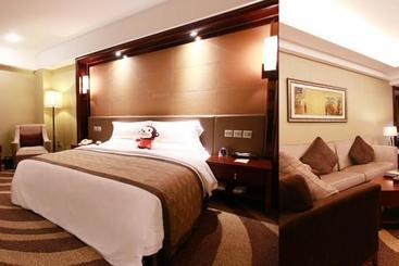 هتل Chongqing Empark Grand