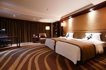 هتل Chongqing Empark Grand