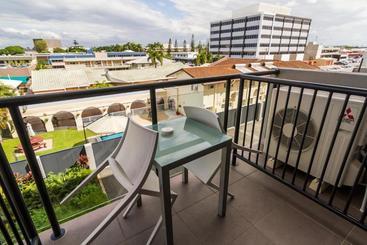 هتل Aligned Corporate Residences Mackay