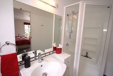 هتل Hahei Horizon Bed & Breakfast