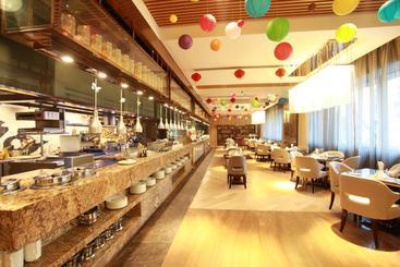 هتل Howard Johnson Tianyu Plaza Yingtan