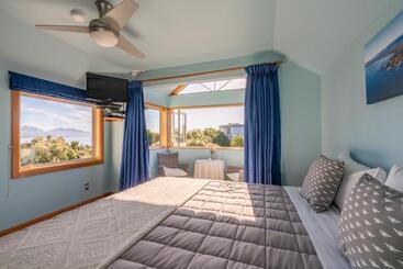 هتل Nikau Lodge