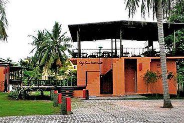 استراحتگاه Sunshine Pool Villa
