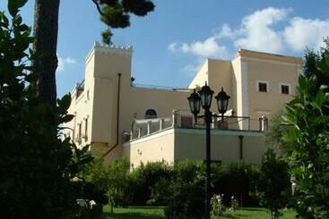 ホテル B & B Dei Nobili