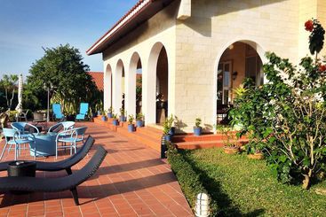 Pictory Garden Resort