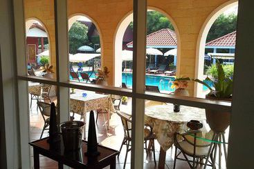 Pictory Garden Resort