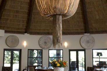 هتل Lilayi Lodge