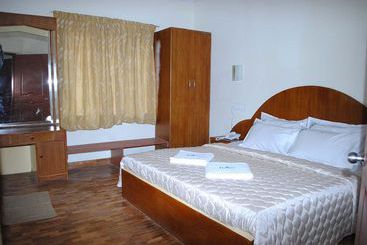 هتل Tulips Resorts   Elkhill