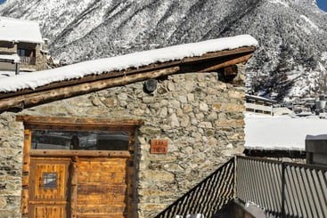 Casa Rural de Les Arnes