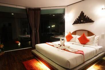 هتل Am Samui Resort Taling Ngam