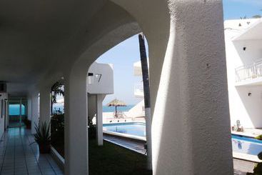هتل Bagasi Manzanillo