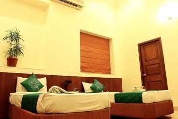 هتل Oyo Rooms Dalhousie Waterloo Street