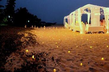 בית מלון כפרי Planet Hollywood Beach Resort Goa