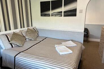 Pensão Tuxford House